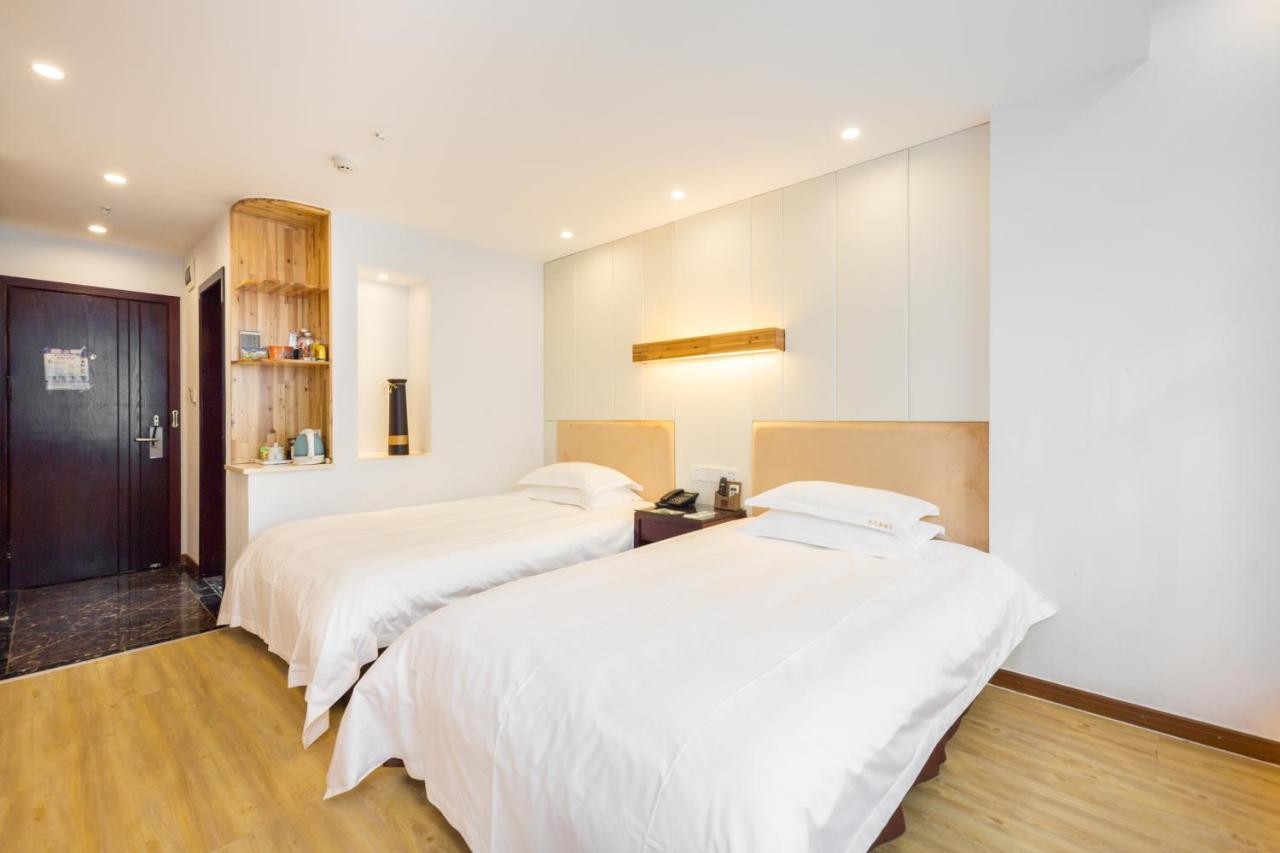 Omeiga Business Hotel Yiwu (Zhejiang) Extérieur photo